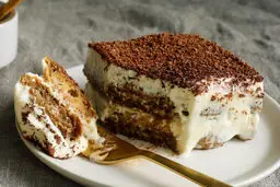 با دم دستی ترین اقلام یک دسر تیرامیسو خوشمزه درست کن! | طرز تهیه دسر تیرامیسو خیلی آسان و سریع +ویدئو