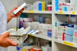 احتمال کمبود داروهای تزریقی کرونا در پیک ششم 