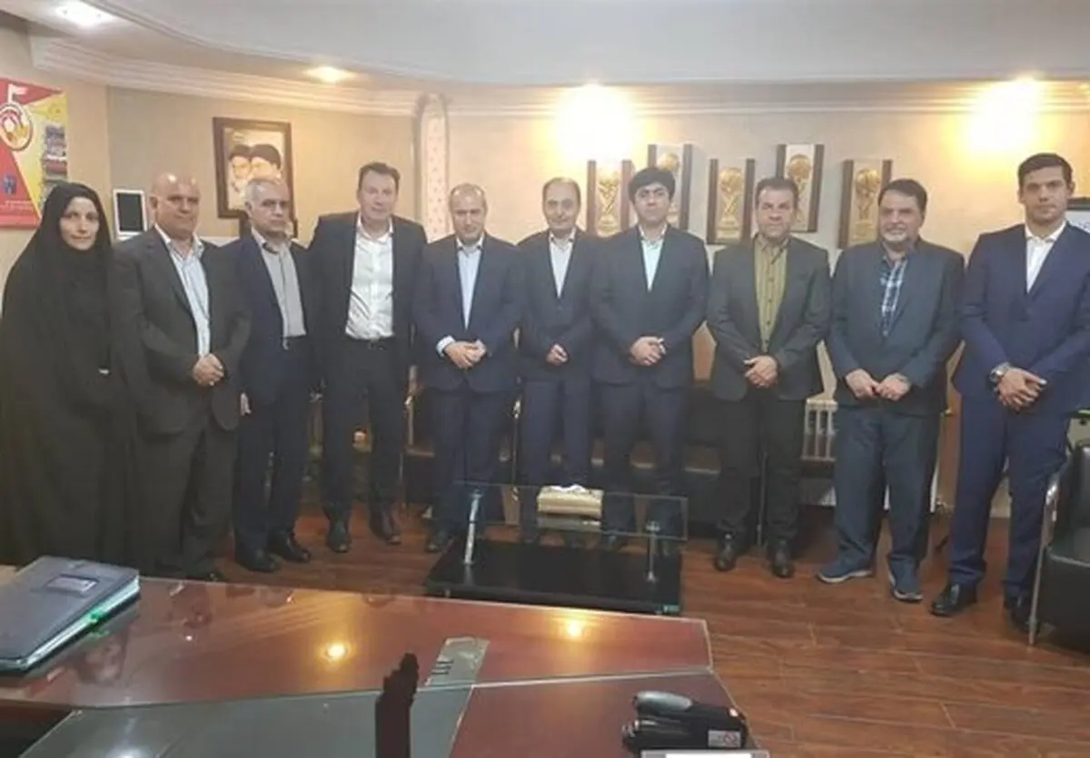 فوتبال  |  جلسه اضطراری در فدراسیون فوتبال به خاطر نامه فیفا