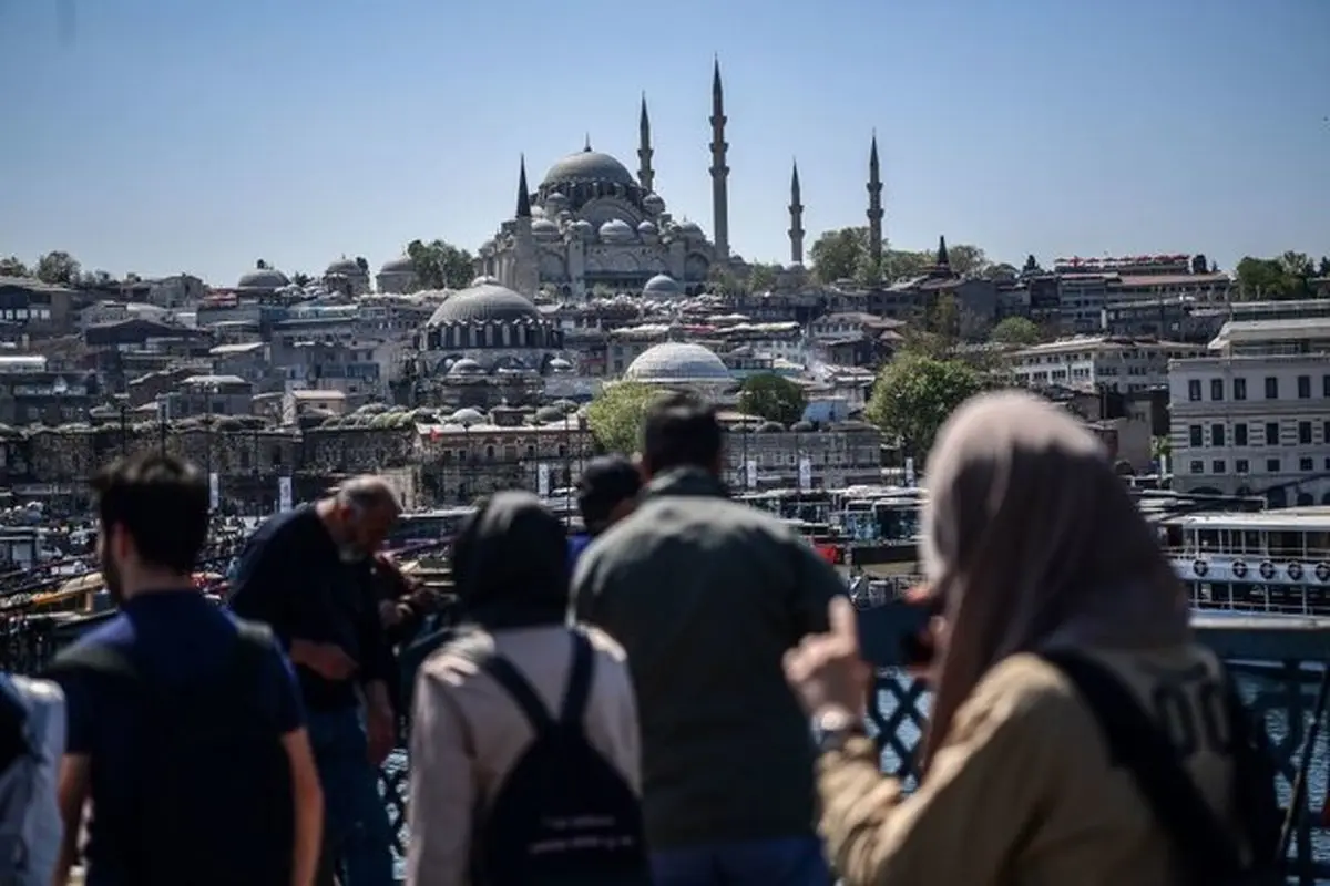 سیل سفر به استانبول در عید فطر |  ۳ شب ۸۰ میلیون!