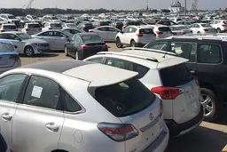 شکست مقاومت بازار خودرو | ریزش قیمت خودرو های خارجی ادامه دارد