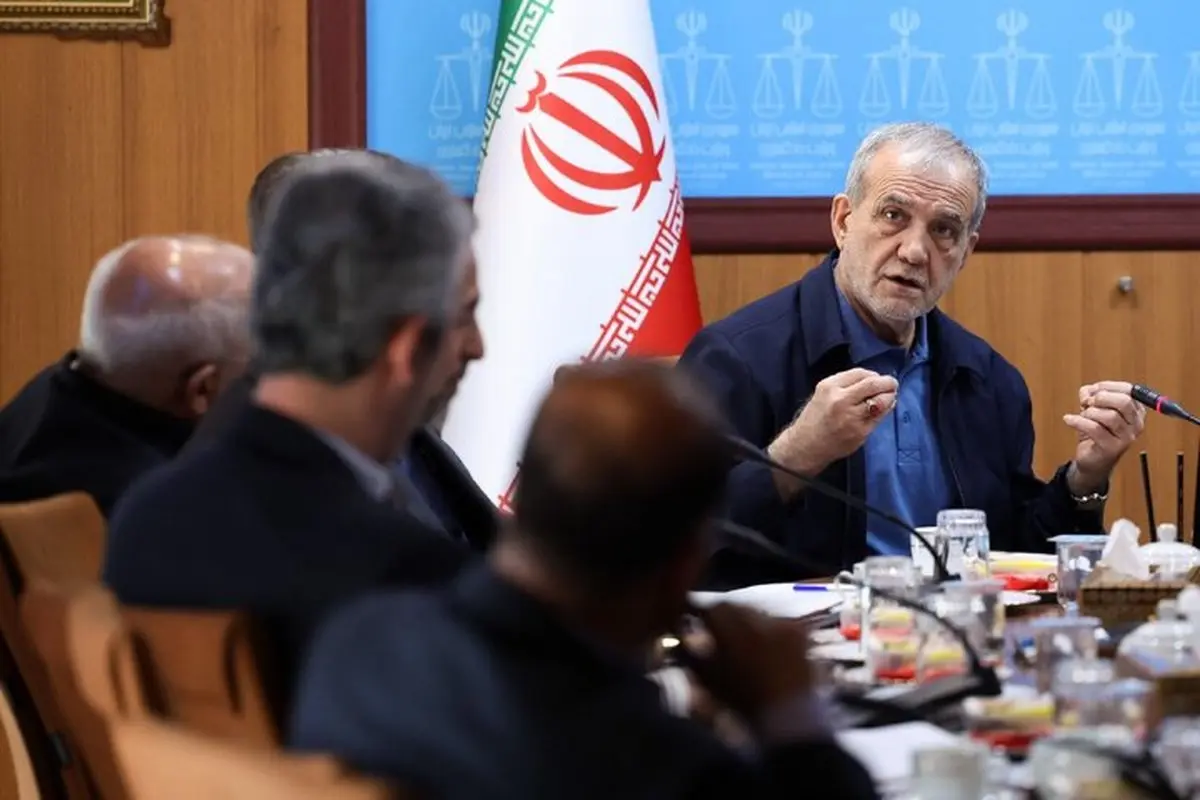 پزشکیان: باید از مسیر دیپلماتیک برای کاهش تنش‌ها استفاده کرد