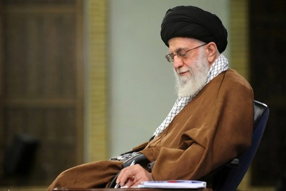 پاسخ رهبر معظم انقلاب به استفتائی درمورد شکستن قفل نرم‌افزارها