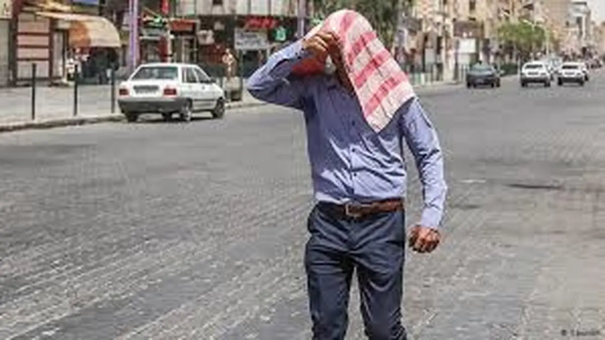 گرمای بی سابقه دهلران ستاد بحران را آماده باش کرد | چندین نفر راهی بیمارستان شدند