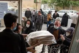 ازدحام جمعیت در صف نانوایی‌ها | آردی که در نانوایی‌ها گم می‌شود 