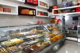 بازار خالی از مشتری قنادان/شیرینی شب عید چند؟