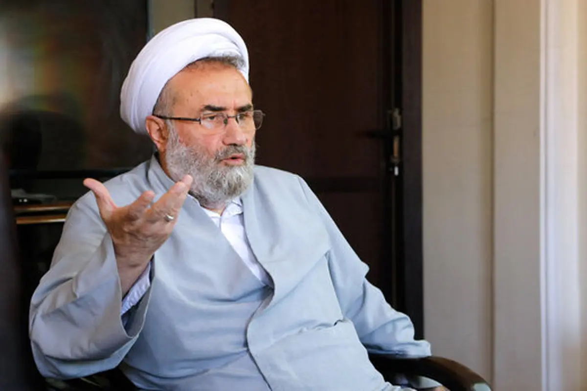 مسیح مهاجری: نه رئیس جمهور روحانی برای کشور مناسب است نه نظامی