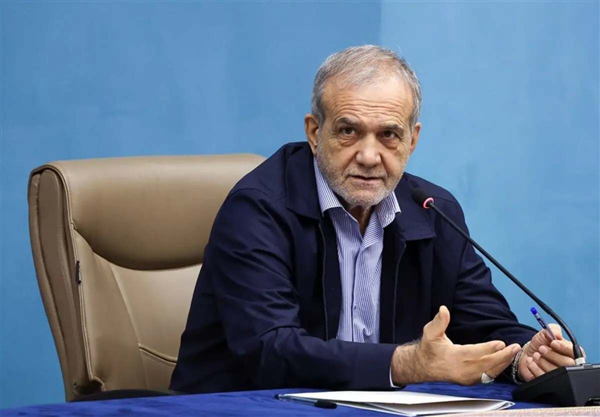 پزشکیان خطاب به یک منتقد: وقتی نقد می‌کنی گوش دادم وقتی هم نقد می‌کنم نیازی نیست قیافه بگیری! + ویدئو