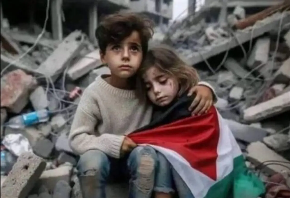 لحظه نجات کودک فلسطینی از زیر آوار | سخن کوبنده کودک فلسطینی پس از نجات +ویدئو