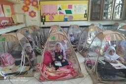 عکسی جالب، متفاوت، عجیب و باقی چیزها از یک کلاس درسی! + عکس
