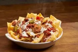 بشقاب داغ چیپس و پنیر را به روش رستورانی درست کن| دیگه بخاطر چیپس و پنیر نرو رستوران