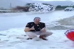 شدت بارش تگرگ در عربستان را ببینید! + ویدئو