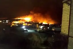 واژگونی تانکر حامل مازوت و انفجار شبکه گاز شهری در سنندج با یک کشته | آتش سوزی ادامه دارد 