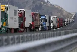 ترانزیت بین ایران و پاکستان تسهیل می‌شود