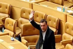 فوتبال  |  سفر شهاب‌الدین عزیزی خادم و تیم همراه به زوریخ برای دیدار با اینفانتینو 
