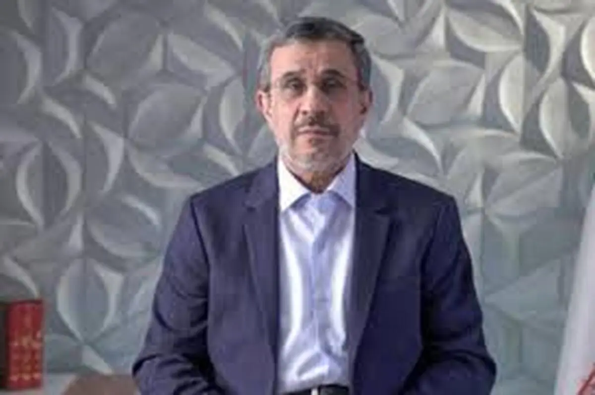 آشنا: احمدی‌نژاد دیدار خود با جفری اپستین را تکذیب کند!
