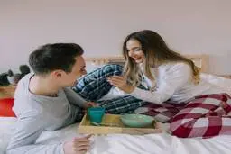 اولین  تجربه رابطه جنسی  در زنان چه تاثیری در کیفیت رابطه  دارد؟