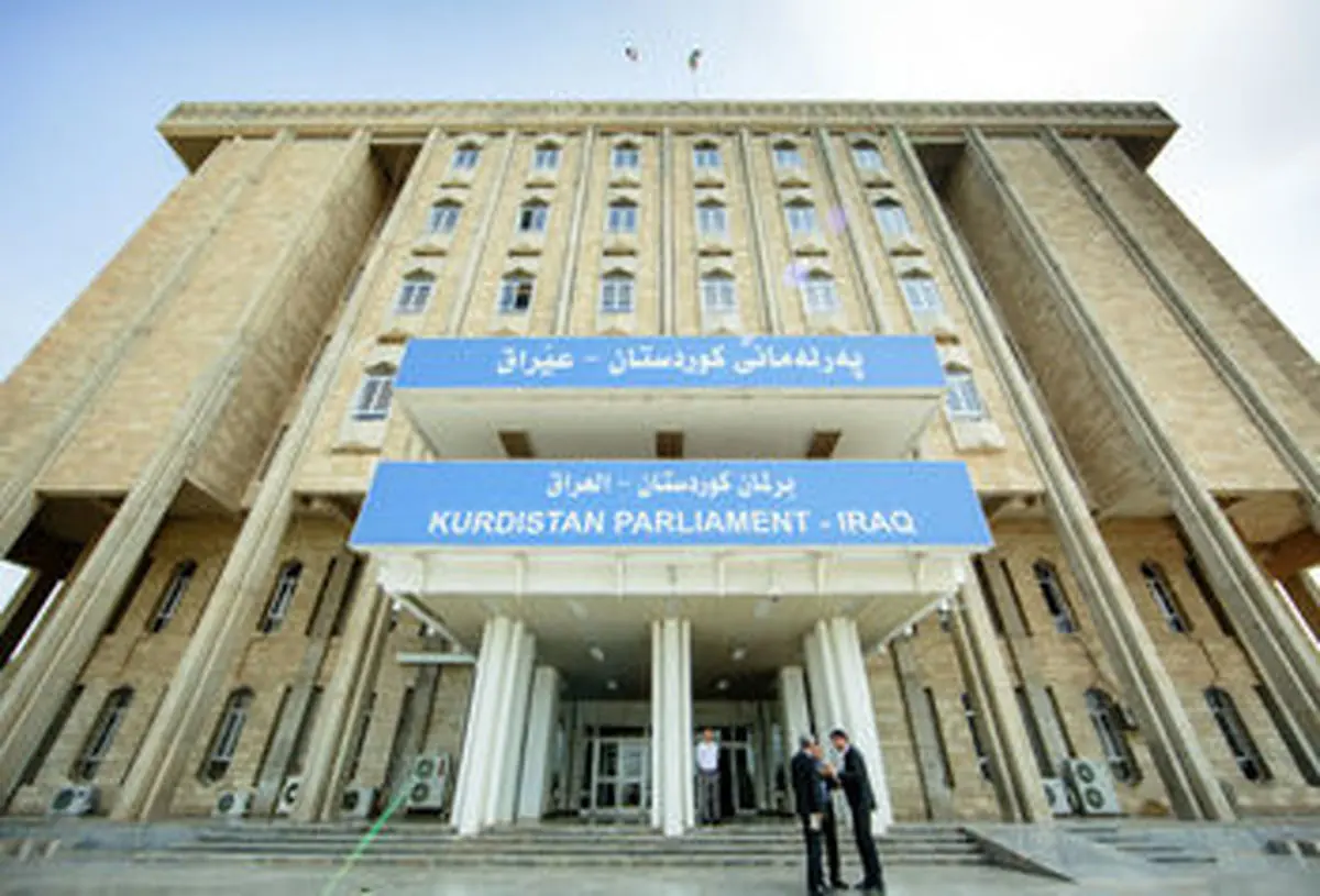 ورود هواداران بارزانی به پارلمان اقلیم کردستان عراق