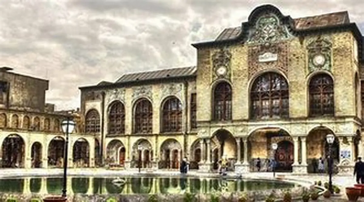 عمارت مسعودیه را بهتر بشناسید | ساعت‌ها گشت‌وگذار در تاریخ | راهنمای بازدید از عمارت مسعودیه