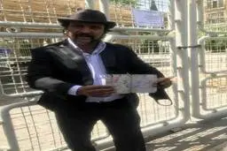 بهروز وثوقی هم در انتخابات ۱۴۰۰ ثبت‌نام کرد! | چهره جالب بهروز وثوقی+عکس