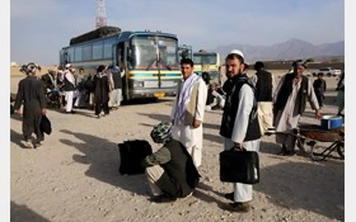 سال گذشته 800 هزار افغانستانی از ایران رفتند