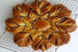 این نون شکلاتی رو میشه راحت نوی خونه درست کرد! | طرز تهیه نان شکلاتی +ویدئو