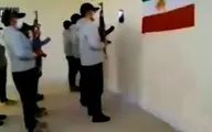 رژه شورشی سازمان منافقین در تهران در یک اتاق بسته! + ویدئو