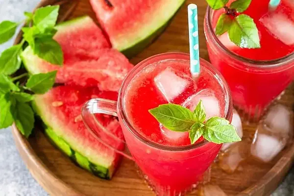 برای فرار از گرما این لیموناد خنک و درست کن | رسپی لیموناد هندوانه