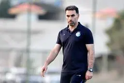 
فکری  |  سیاست باشگاه استقلال تمدید قرارداد با بازیکنان است
