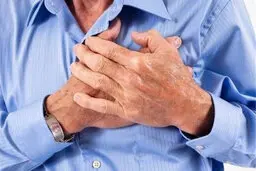 چرا در زمستان سکته قلبی بیشتر می‌شود؟ |  کارشناسان حوزه سلامت هشدار می‌دهند