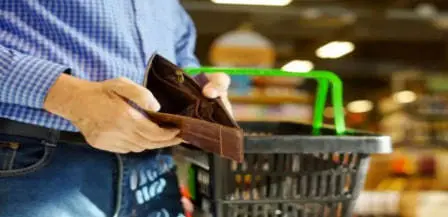 هشدار جدی یک جامعه‌شناس درباره گسترش فقر و احتمال ورود مردم به «قحطی تقاضا»