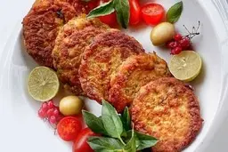 وعده ای با طعم باورنکردی وترکیبی از غذاهای سنتی و فست فودی | روش پخت کتلت سوسیس 