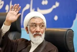 حضور نامزد انتخابات پای صندوق رای | پورمحمدی رای خود را در حسینیه ارشاد به صندوق افتاد 