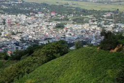 اعتراض شهروندان لاهیجان به پروژه بام‌لند | نه به تخریب درختان و طبیعت کوهستانی