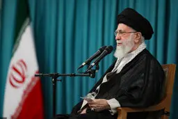 رهبرانقلاب: رژیم صهیونیستی مرتکب اشتباه بزرگی شد و به سزای اعمال خود خواهد رسید
