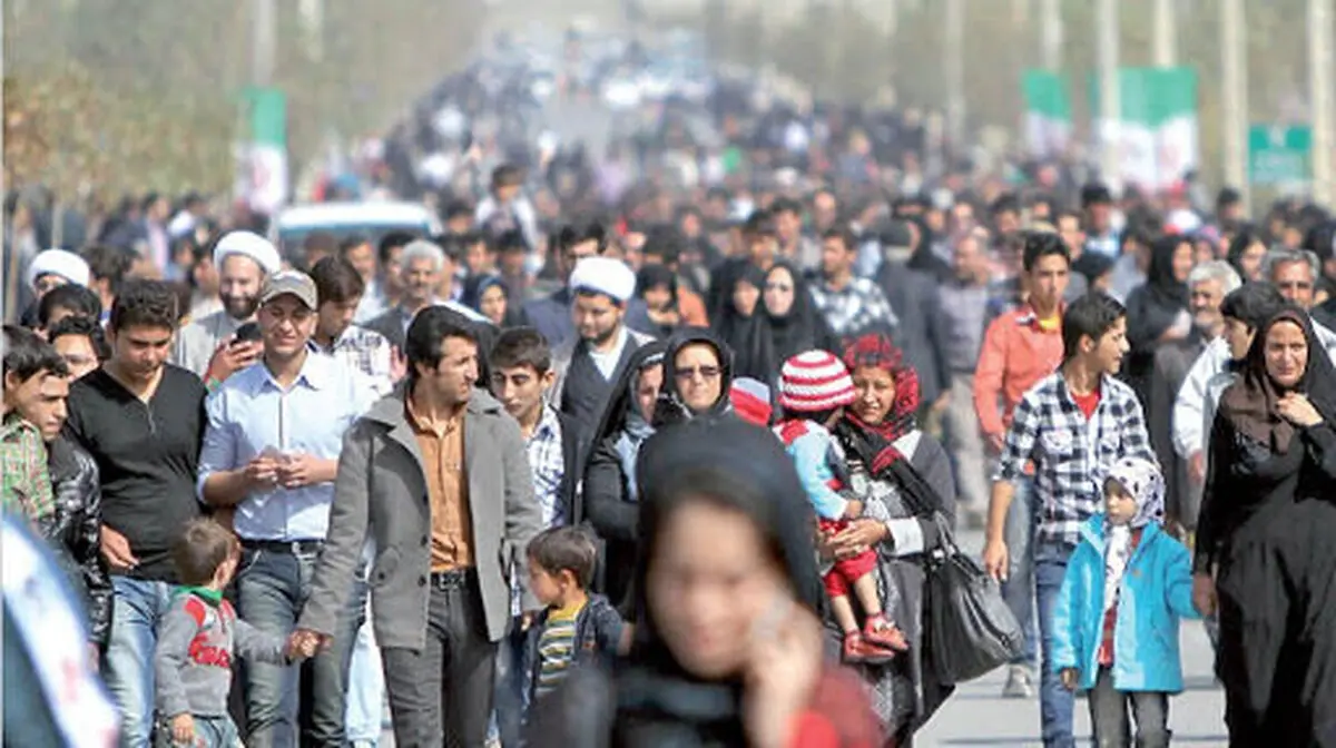 در حال افول دوران طلایی جمعیت در کشور هستیم