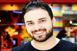 نگاه عجیب همسر “بابک جهانبخش” به عشق