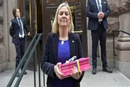 اولین نخست‌وزیر زن سوئد نیامده استعفا کرد