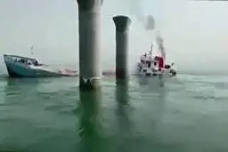 شناور باری ایرانی غرق شد.
