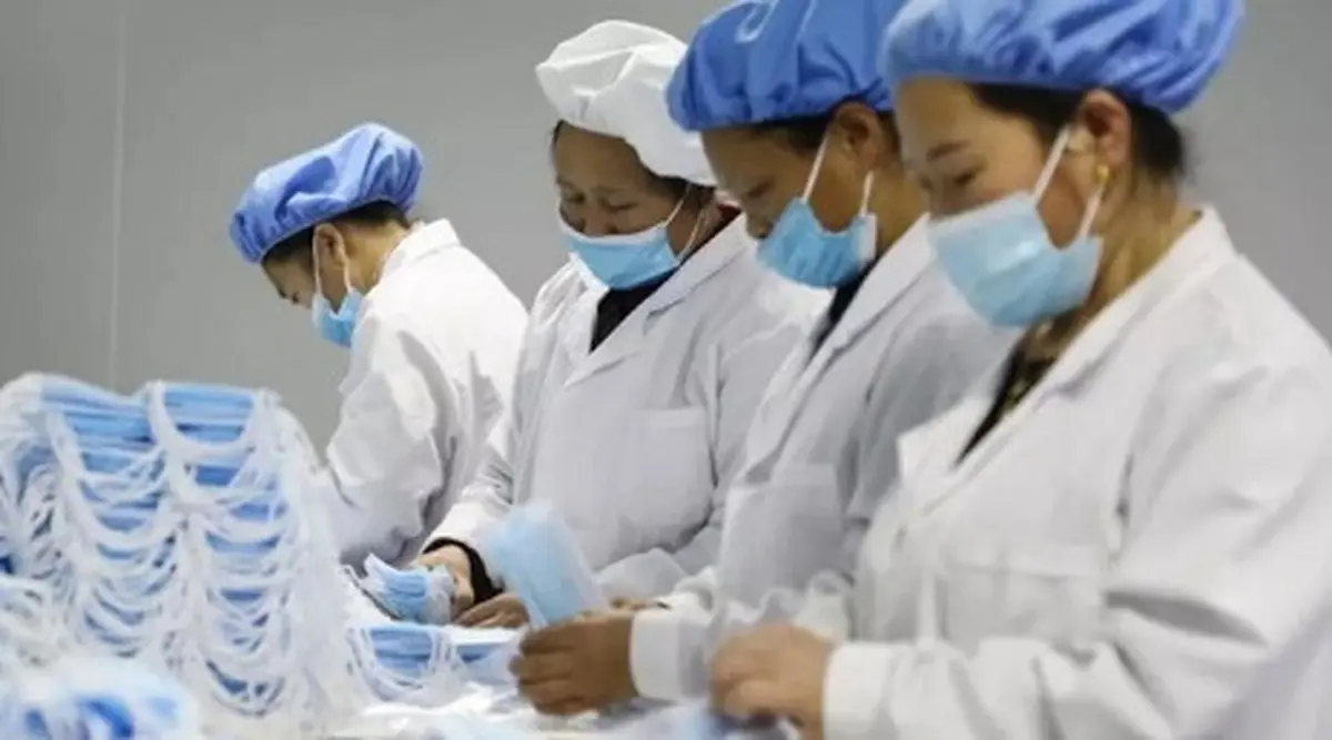 آغاز کرونا از چین، پخش ماسک از چین! | چین به ازای هر فرد خارجی 40 ماسک تولید کرده است