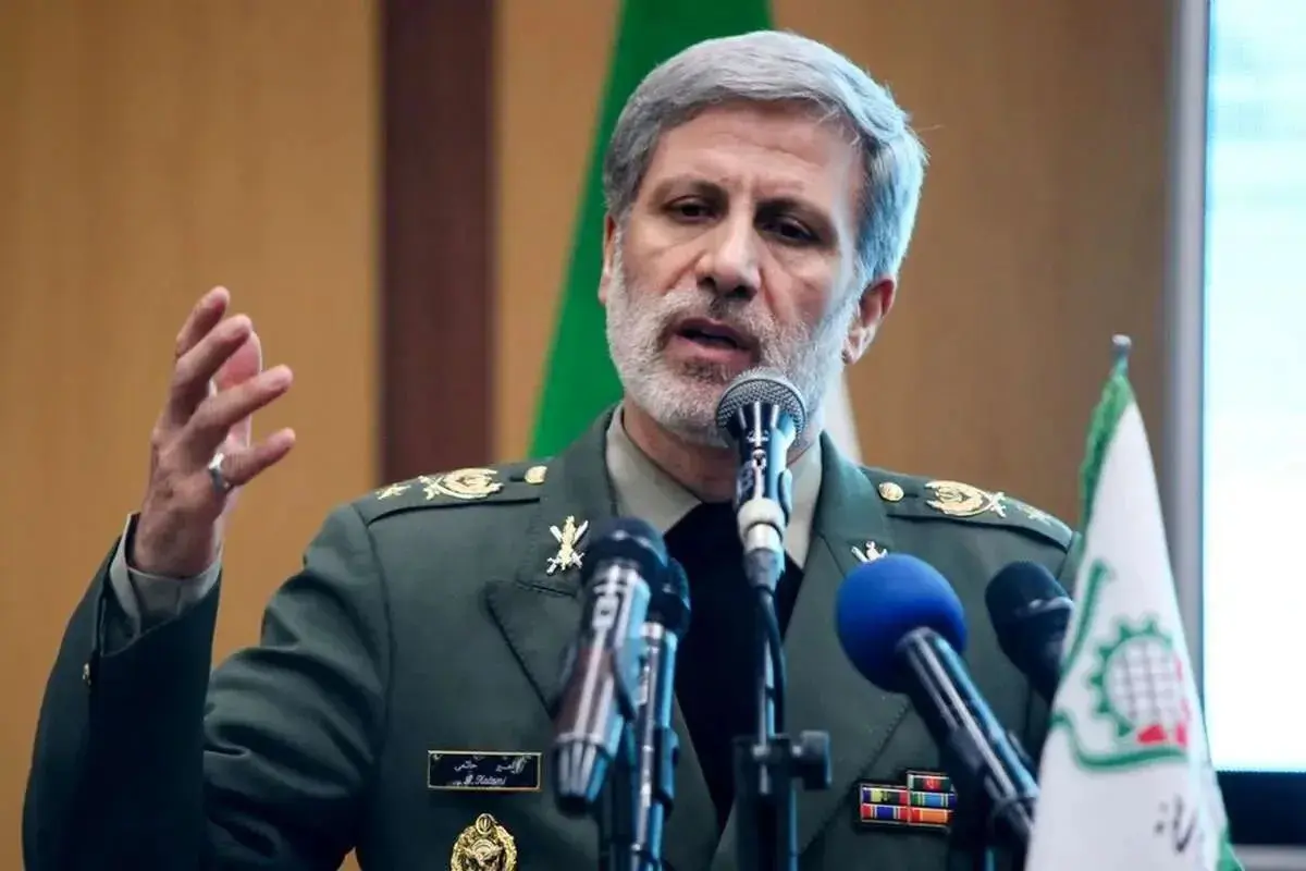 سرلشکر حاتمی: جنگ هنوز تمام نشده؛ باید آماده وارد کردن ضربات سخت به دشمن باشیم