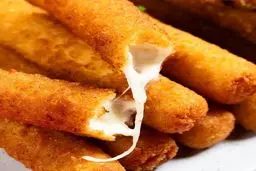 طرز تهیه توپک‌های سیب‌زمینی پنیری | یک پیش غذای خیلی خوشمزه و ساده +ویدئو