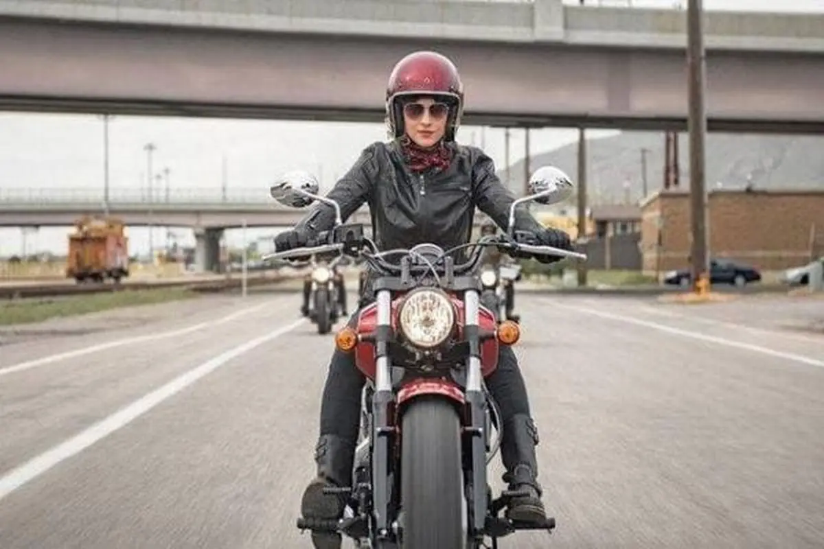 توییت یک نماینده مجلس درباره «بی اشکال بودن» موتورسواری زنان