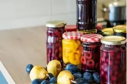 طرز تهیه کمپوت میوه در خانه | راز نگهداری کمپوت بازاری لو رفت 
