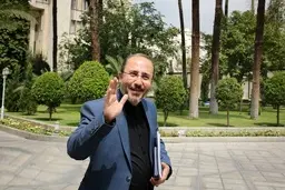 انتقاد سپهر خلجی از وضعیت فرهنگی کشور | «قدر شهید رئیسی را ندانستید، حالا باید استغفار کنید»