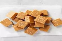 با ۳ تا مواد توی ده دقیقه تافی درست کن | طرز تهیه تافی خانگی +ویدئو