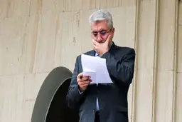 وزیر نیرو کجا زندگی می‌کند؟