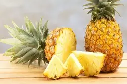 پوست آناناس چقدر سرسخته! +ویدیو