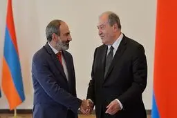 پاشینیان از گاسپاریان خواست تا داوطلبانه استعفا دهد.