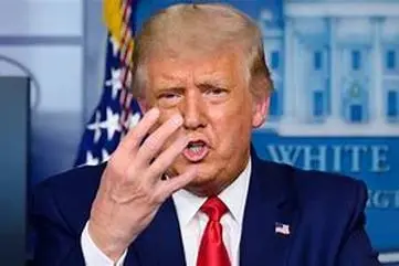 حمله احتمالی ترامپ به ونزوئلا |  ترامپ حریم هوایی ونزوئلا و اطراف آن را «بسته» اعلام کرد

